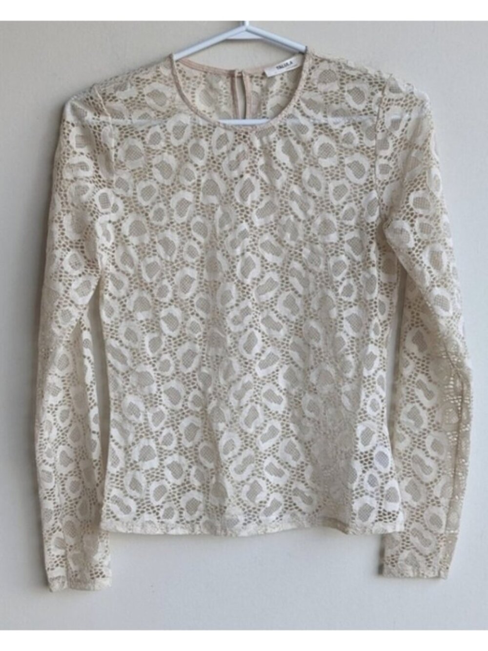 Aritzia Talula lace long sleeve blouse - cream/off white